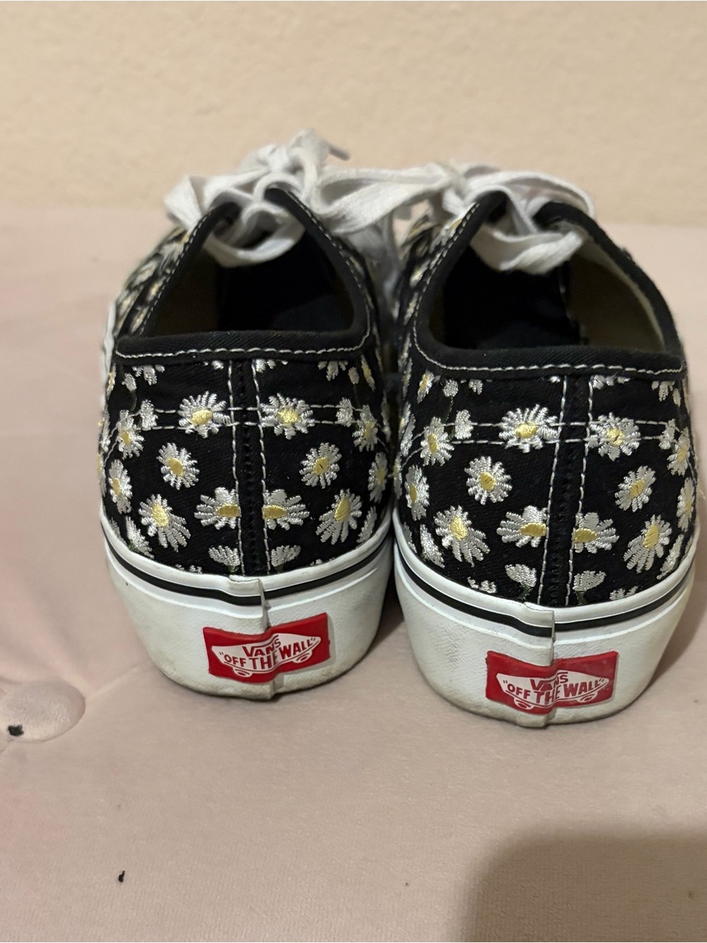 Vans - Picture 3 of 3